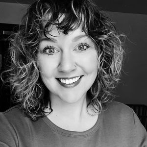 Meet your Posher, Shea